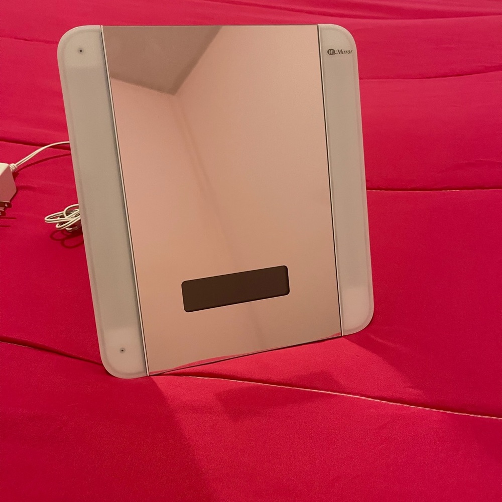 Hi-Mirror